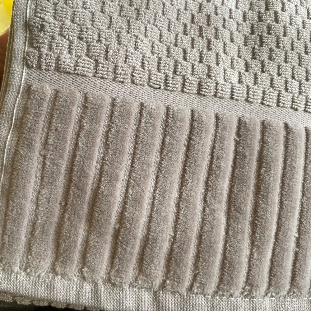 Enchante House Timaru Hand Towel Size 16x28